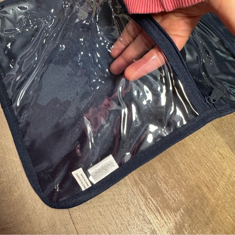 Thirty One Fold Up Family Organizer in Pinstripe Punch Travel/Toiletry Bag - Picture 3 of 8